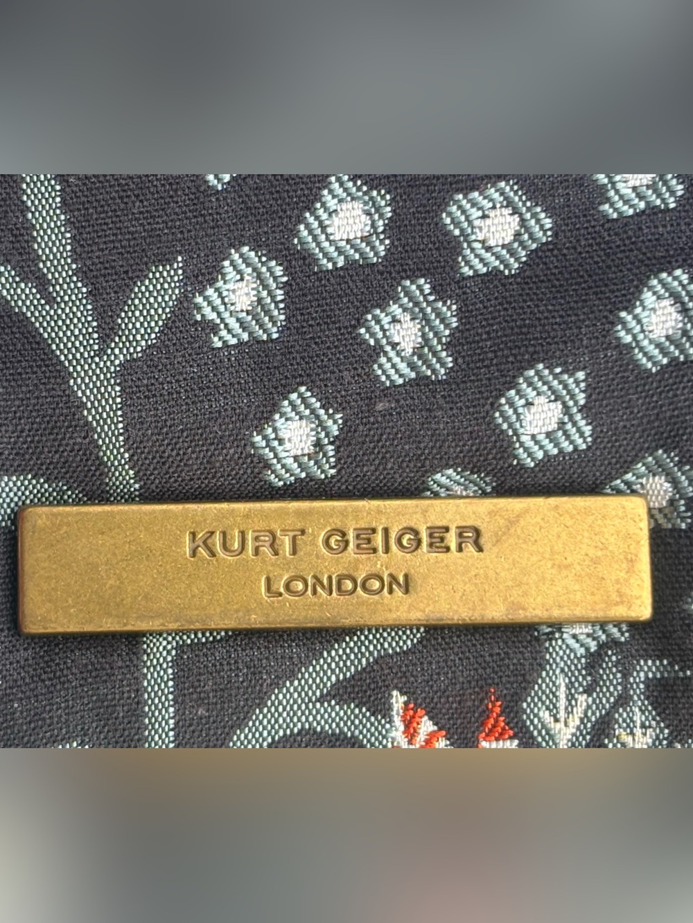 Kurt Geiger Embroidered Shoulder Bag - Picture 5 of 17